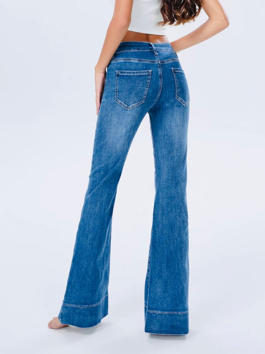 The Framlingham Skinny Flare jeans - mid wash